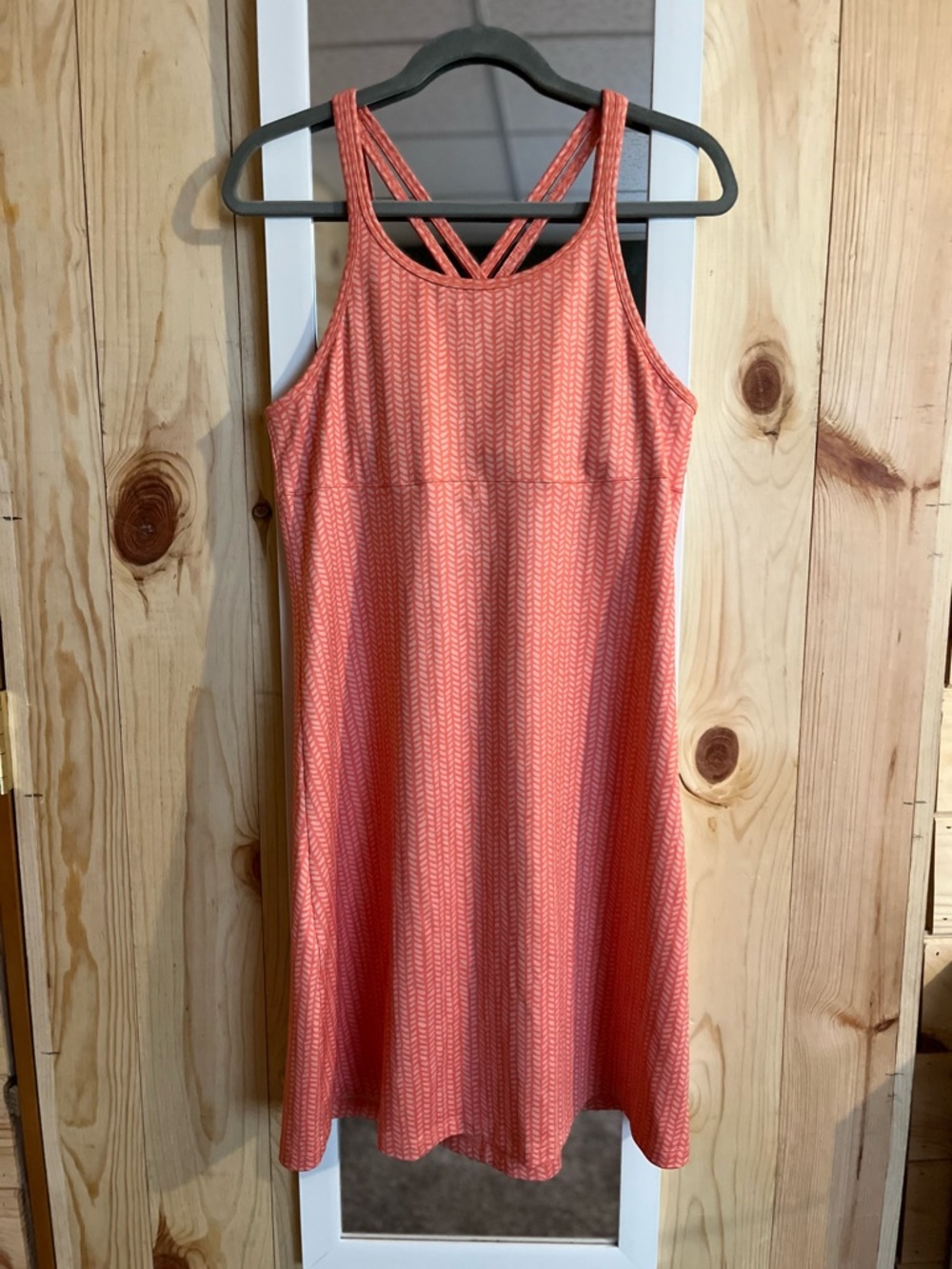Columbia Omni-Wick Athletic Dress Coral Shelf Bra